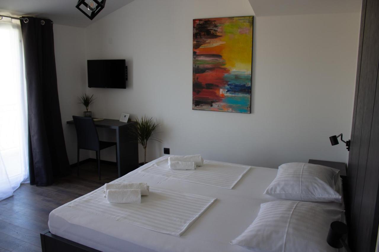 Apartments Villa Jelena Vodice Extérieur photo